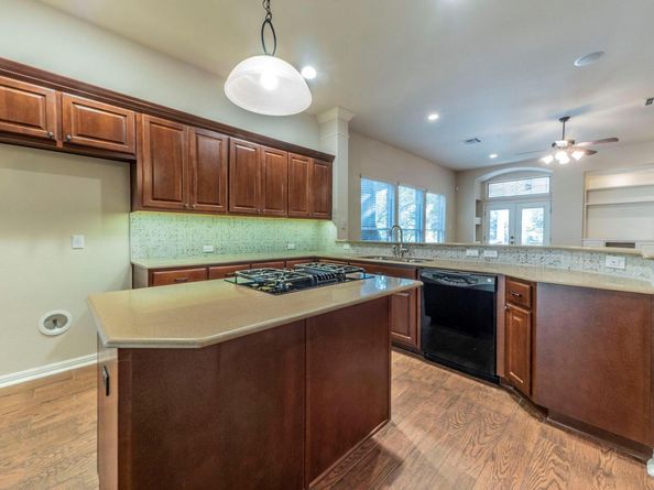 309 El Socorro LN, Austin TX 78732