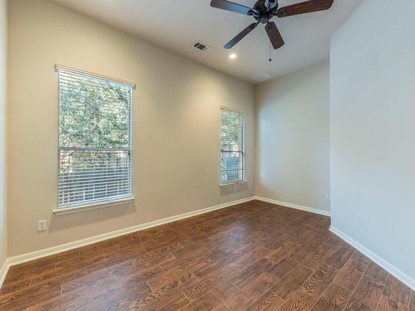 309 El Socorro LN, Austin TX 78732