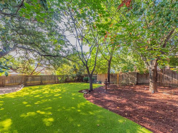 309 El Socorro LN, Austin TX 78732