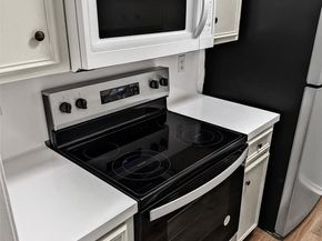 2706 Salado ST 205, Austin TX 78705