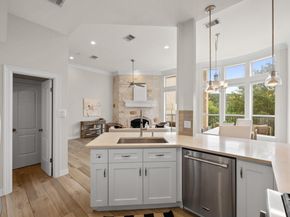 1701 Spyglass DR 10, Austin TX 78746