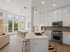 1701 Spyglass DR 10, Austin TX 78746