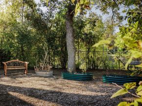 827 Gullett ST, Austin TX 78702