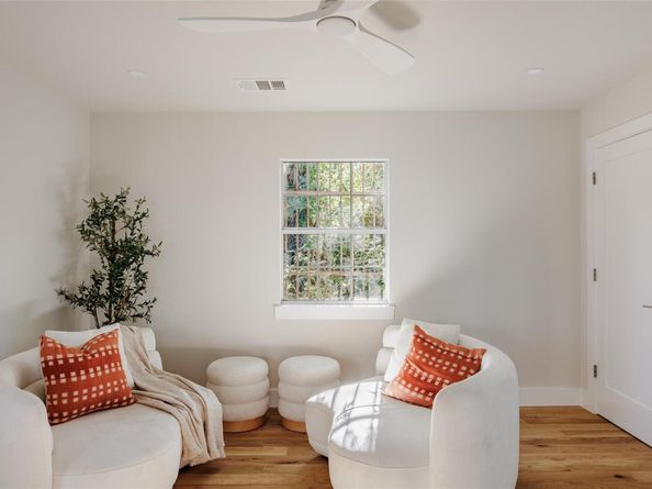 827 Gullett ST, Austin TX 78702