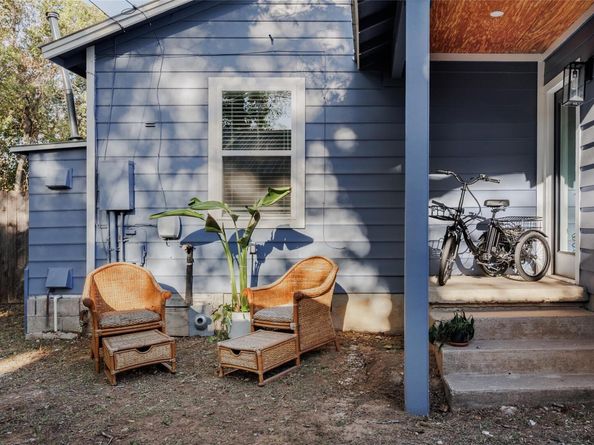 827 Gullett ST, Austin TX 78702