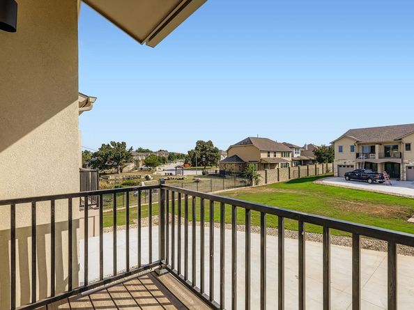 202 Tesla CIR, Round Rock TX 78681