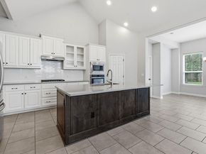 5105 Cornflower DR, Austin TX 78739