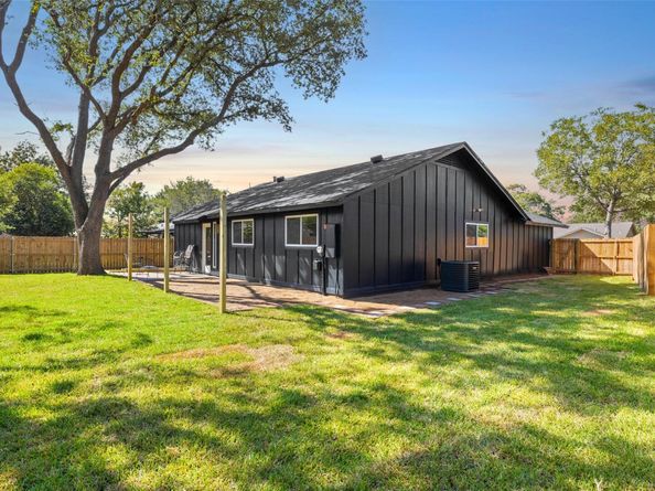 6609 Boleynwood DR, Austin TX 78745