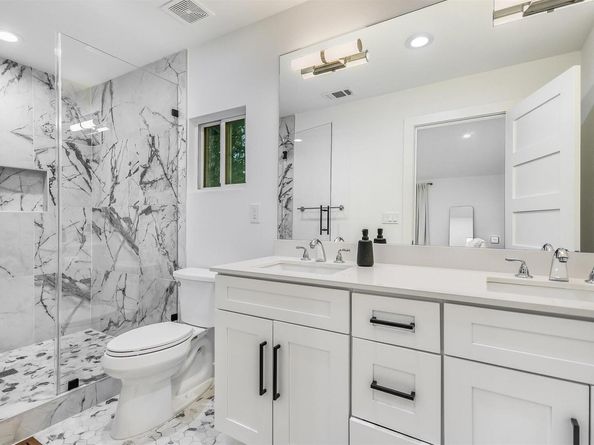 3500 Santa Monica DR, Austin TX 78741