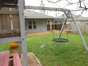 701 Los Robles RD, Leander TX 78641