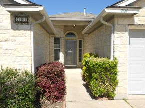 701 Los Robles RD, Leander TX 78641