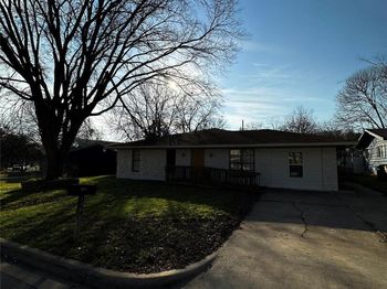 6802 Hanover LN