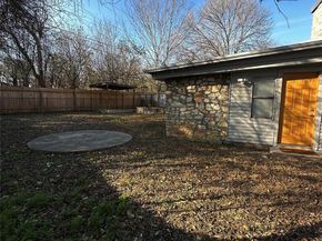 6802 Hanover LN, Austin TX 78723