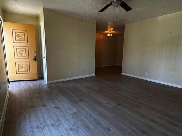 6802 Hanover LN, Austin TX 78723