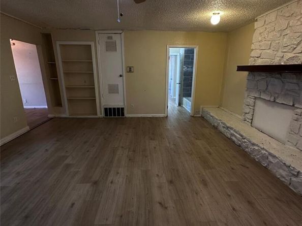6802 Hanover LN, Austin TX 78723