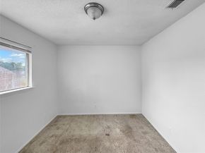 8611 Putnam DR 102, Austin TX 78757