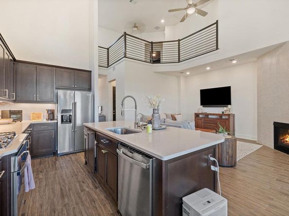 427 Cartwheel BND 92, Austin TX 78738