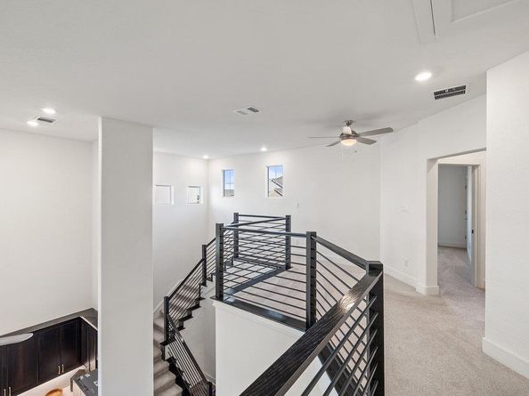 427 Cartwheel BND 92, Austin TX 78738