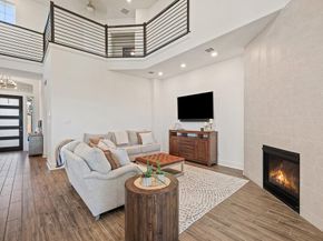 427 Cartwheel BND 92, Austin TX 78738