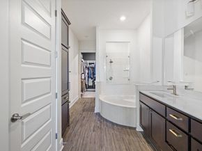 427 Cartwheel BND 92, Austin TX 78738