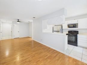 2409 Leon ST 201, Austin TX 78705