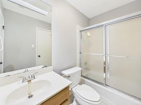 2409 Leon ST 201, Austin TX 78705