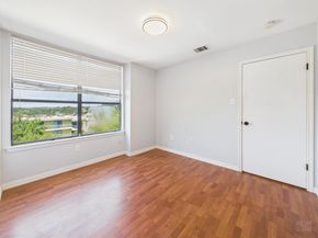 2409 Leon ST 201, Austin TX 78705