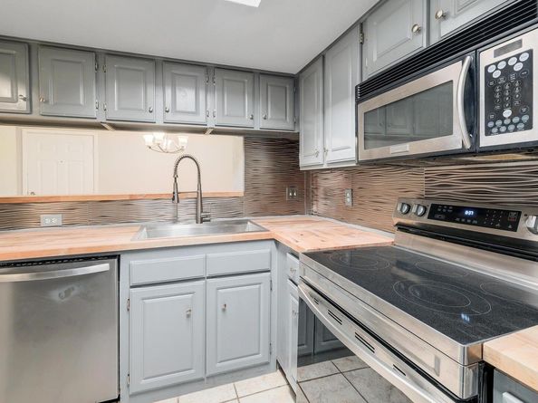 8600 Fathom Cir 1107, Austin TX 78750