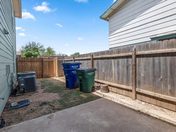 1904 Hearthstone DR, Austin TX 78757