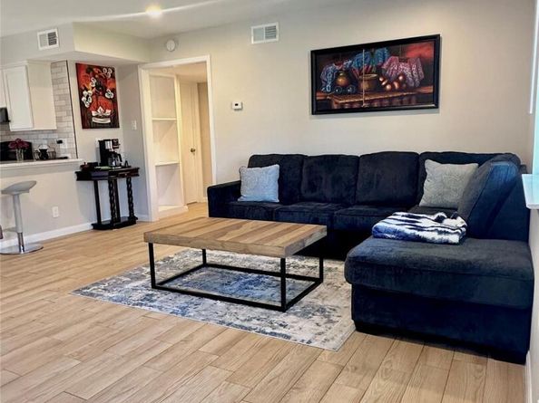 1904 Hearthstone DR, Austin TX 78757
