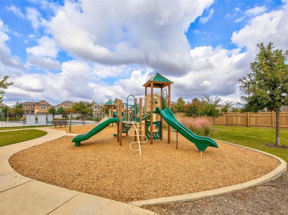 355 Planters LN, Georgetown TX 78626