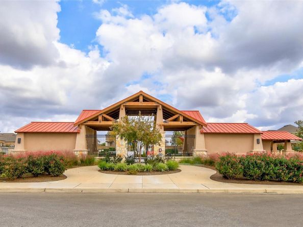 355 Planters LN, Georgetown TX 78626