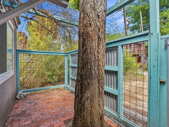 1106 W 22nd ST 1, Austin TX 78705
