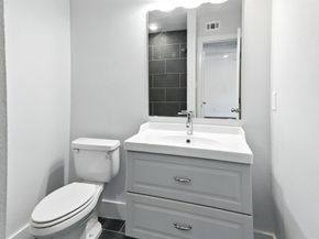 909 Reinli ST 144, Austin TX 78751