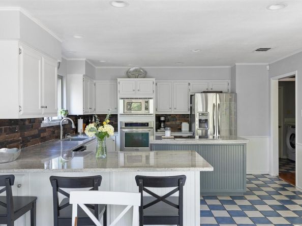 10810 Wintergreen HL, Austin TX 78750