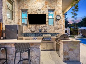 10810 Wintergreen HL, Austin TX 78750