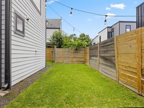 1116 Stobaugh ST B, Austin TX 78757