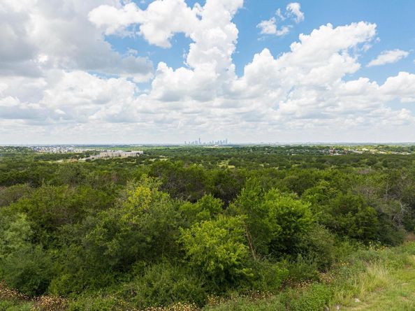 7713 Saddle Up DR, Austin TX 78724