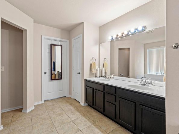 525 Golden Creek DR, Round Rock TX 78665