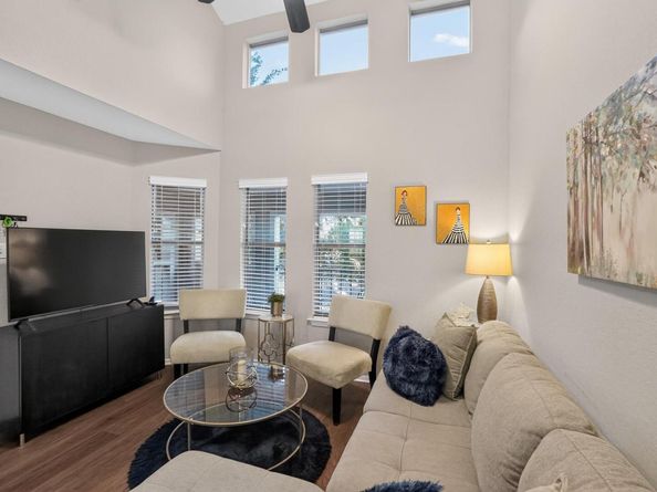2104 Cullen Ave 7211, Austin TX 78757