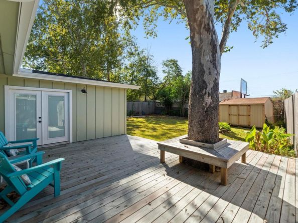 2205 N Plains Ave, Austin TX 78757