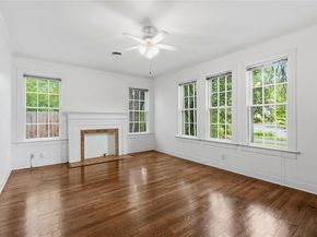 609 Carolyn Ave, Austin TX 78705