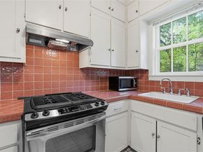 609 Carolyn Ave, Austin TX 78705