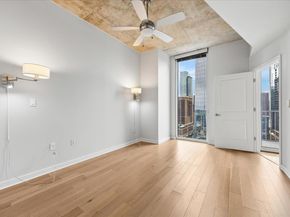 360 Nueces ST 2005, Austin TX 78701