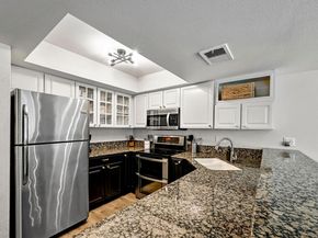 211 Comanche LN, Lago Vista TX 78645