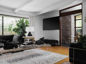 2401 Jarratt Ave, Austin TX 78703