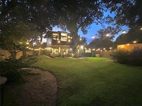 2401 Jarratt Ave, Austin TX 78703