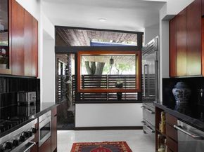 2401 Jarratt Ave, Austin TX 78703