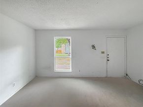 8611 Putnam DR 101, Austin TX 78757