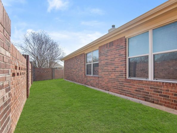 702 Bent Wood PL, Round Rock TX 78665
